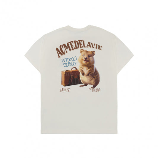 WORLD WIDE TRAVEL QUOKKA ARTWORK SHORT SLEEVE T-SHIRT (OVERSEAS EXCLUSIVE) CREAM